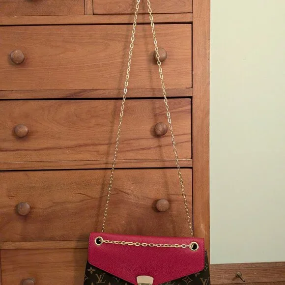 LV Monogram-style bag - Picture 4 of 6